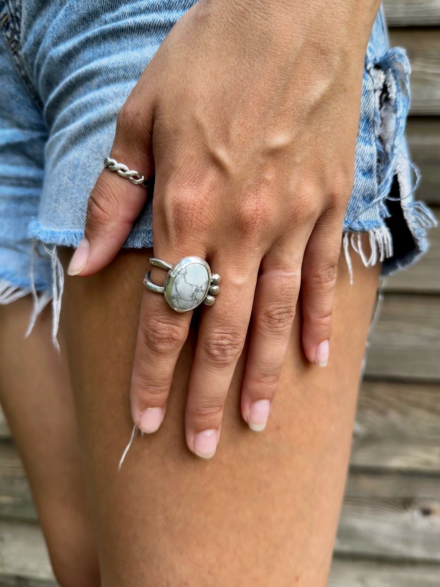 White Howlite